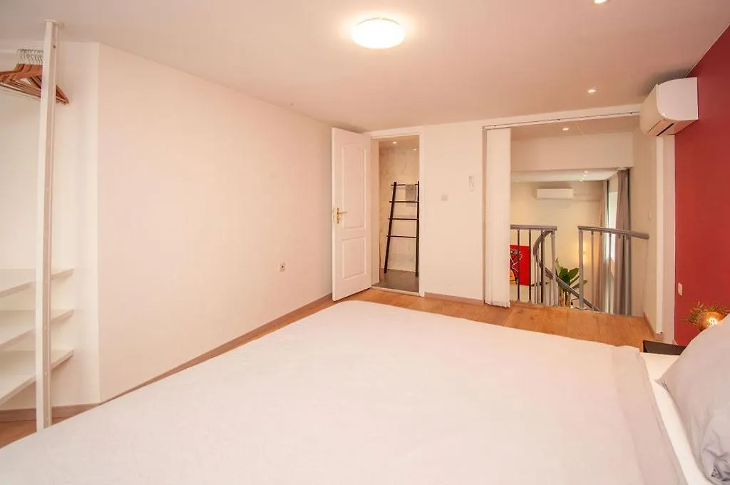 Loft In Antwerp City Centre Belçika